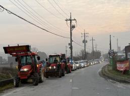 김동연, 미국 출장에서 돌아오자마자 달달버스 타고 김포로 달려