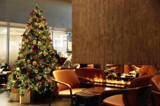 미리 크리스마스 시즌 마케팅 앞당긴 외식업계…불황 속 확실한 특수 노린다