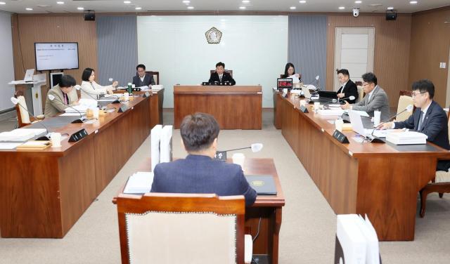 행정사무감사 보건복지환경위원회 모습사진충남도의회