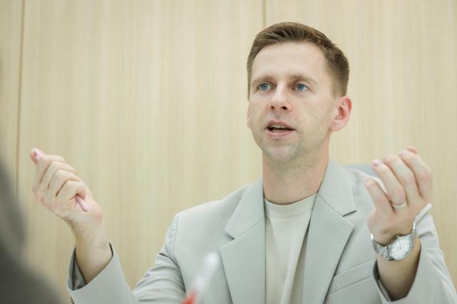 从留学生到企业CEO 俄罗斯青年的韩国创业路