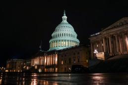 美상원, 셧다운 종료 임시예산안 통과…12일 하원서 표결 전망