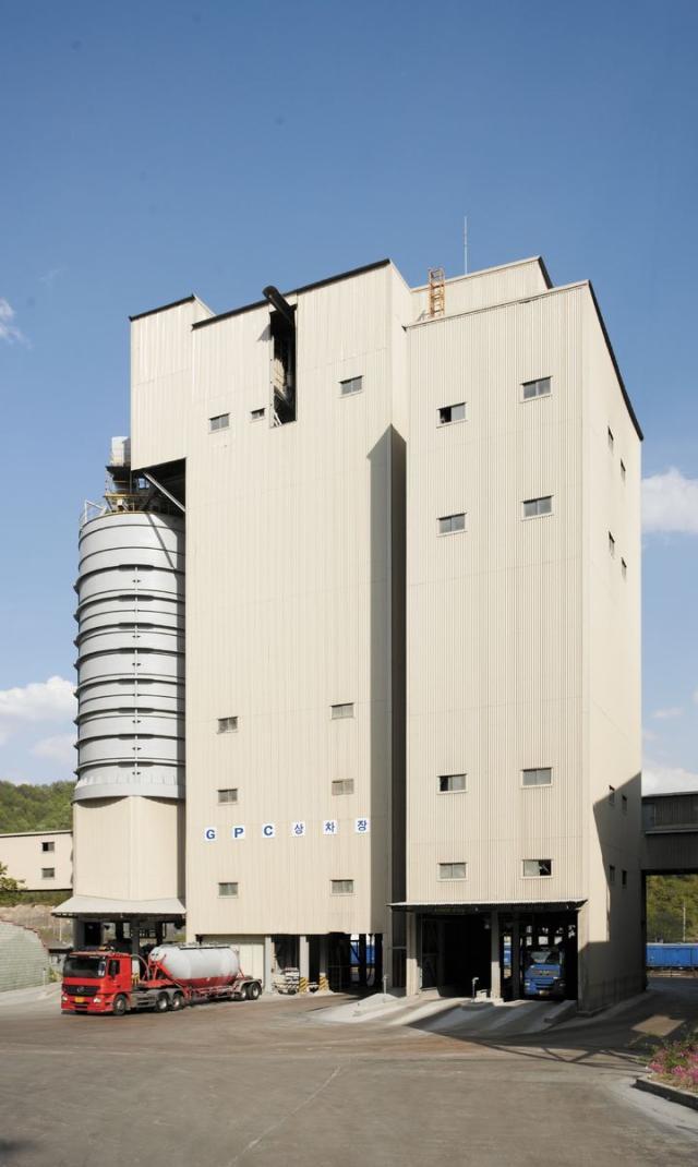 충청북도 제천의 한 시멘트 공장사진아주경제DB 