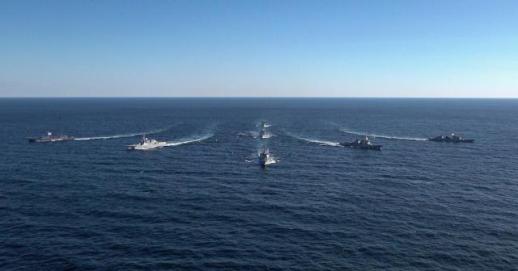 해군, 첫 함대급 해상기동훈련...이지스구축함 참가