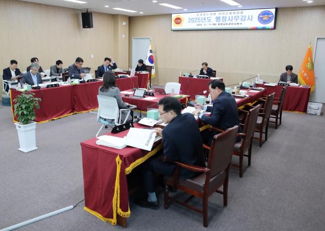 제362회 정례회 행정사무감사 건설소방위원회 모습충남도의회