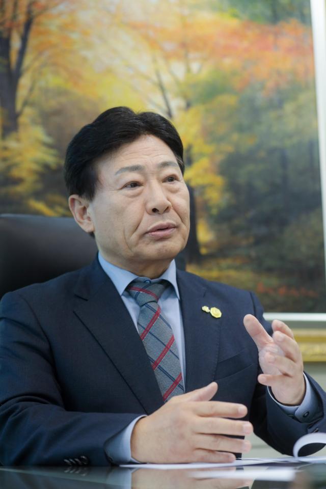 10일 유재춘 서울축산새마을금고 이사장은 이코노미데일리와의 인터뷰에서 금고에 의한 금고를 위한 금고의 생존가치가 가장중요한 시점이다“고 강조했다 사진남궁진웅 기자