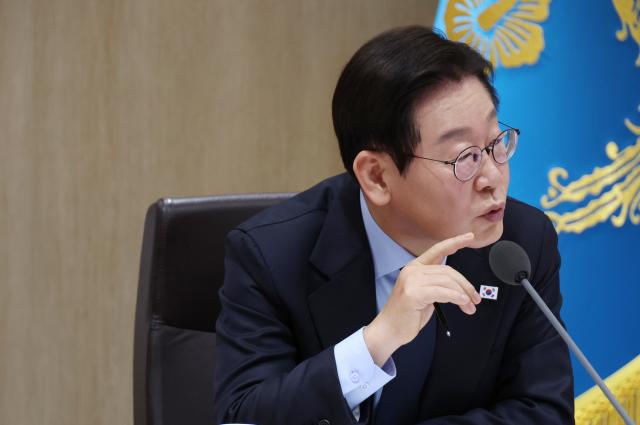 이재명 대통령이 11일 용산 대통령실에서 열린 국무회의를 주재하고 있다 사진연합뉴스