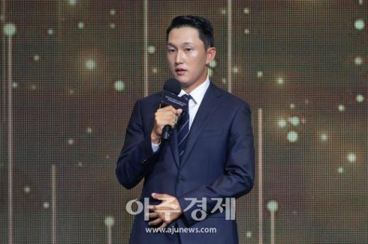 [포토] 소감 전하는 김백준 (2025 KPGA 대상 시상식)