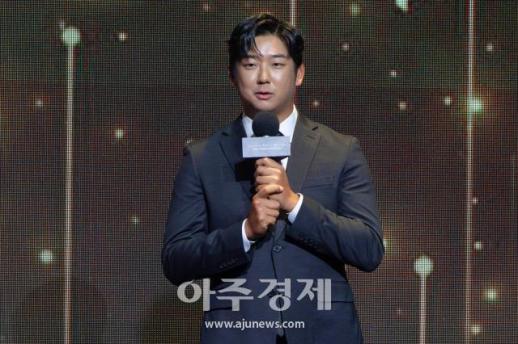 [포토] 소감 전하는 최승민 (2025 KPGA 대상 시상식)