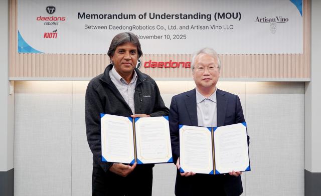 대동로보틱스가 미국 와인 유통 기업 아티산 비노와 포도 농장 자동화 기술 개발을 위한 업무협약을 체결했다 사진대동