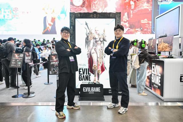 좌측부터 넷마블 이정호 사업본부장 넷마블몬스터 최동수 기획팀장사진넷마블