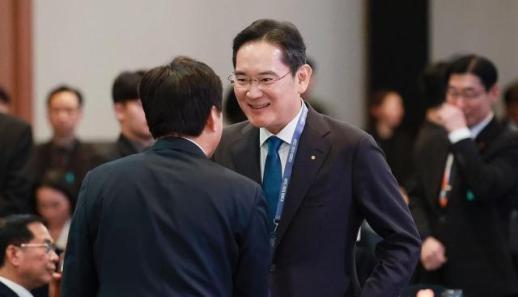 Samsung, Hanwha chiefs to visit UAE next week for AI, defense collaboration