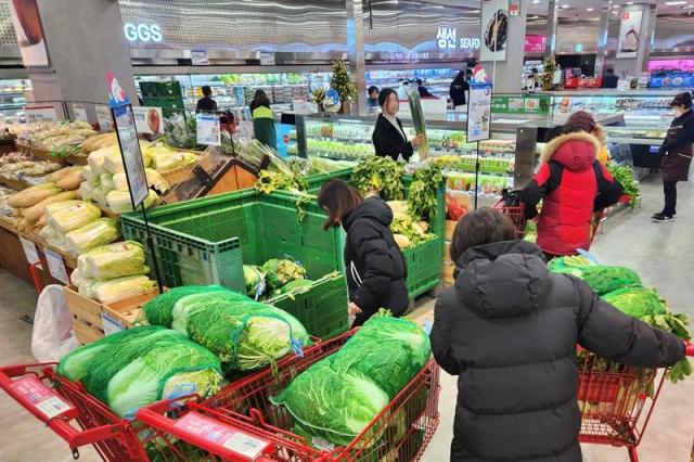 롯데마트 제타플렉스 서울역점 농산 매장 전경 사진롯데마트 