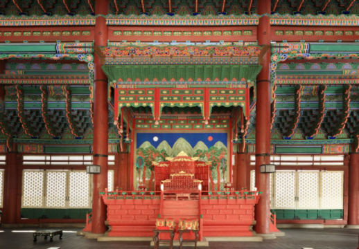 이배용 근정전 어좌 착석, 김건희 여사 돌발 행동이었다