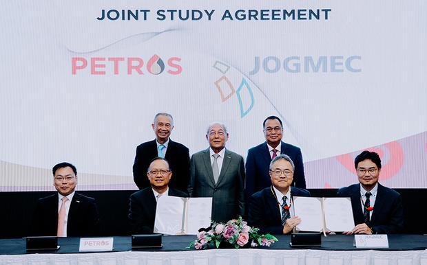 에너지금속광물자원기구JOGMEC는 페트로스와 석유 및 천연가스 분야 공동 조사 계약을 체결했다 7일 사라왁주 사진JOGMEC 제공