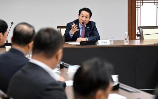 유정복 노사민정 협의회는 서로 존중하고 협력하는 중요한 소통의 장