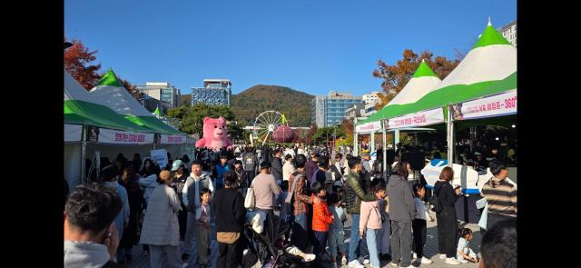 남악중앙공원에 조성된 4차산업 체험존VR·AR·직업체험이 어린이·청소년·청년층 모두에게 큰 인기를 끌고 있다사진김옥현 기자