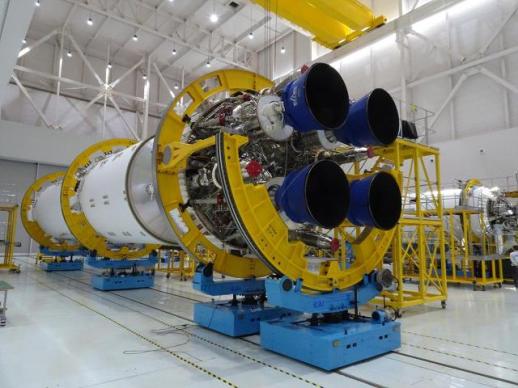 [우주로 향하는 K방산④]누리호 숨은 주역…300개 강소기업이 키운 민간 생태계