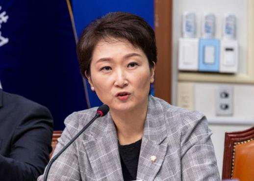 이언주, 이창용 향해 경솔한 말로 채권·주식·외환 시장 난리