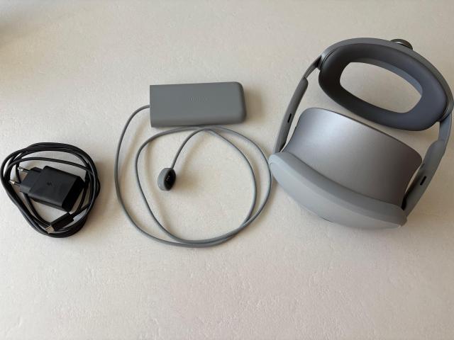 삼성전자의 갤럭시 XR 구성품 [사진=김나윤 기자]