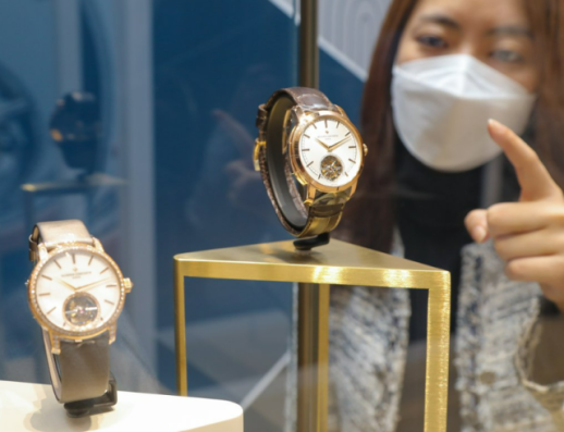 김건희 특검, 드론돔 서성빈 대표 소환…고가 시계 청탁 의혹 재점검