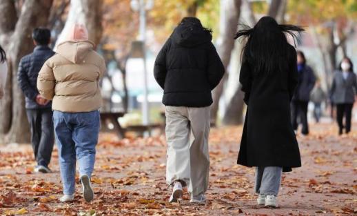 [내일 날씨] 출근길 아침 영하 3도까지 뚝···올가을 최고 추위 
