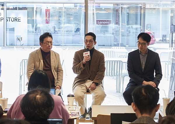왼쪽부터 신규식 한국레노버 대표 임철재 전무 김현준 인텔코리아 부사장가 질의 응답하고 있다