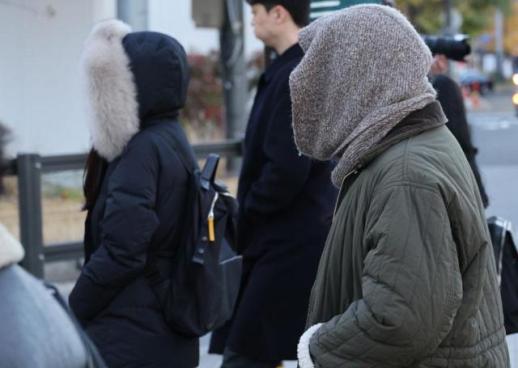 Seoul shivers in seasons first subzero temperatures