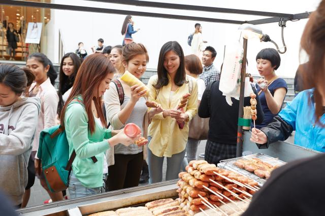 从"顺道来访"到"愿意停留" 韩国旅游业面临服务大考