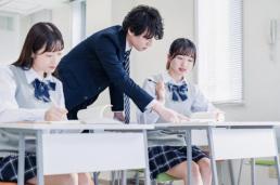 일본 "자녀 한 명 고3까지 키우는 데 2억 원"… 정부 대책에도 부담 여전