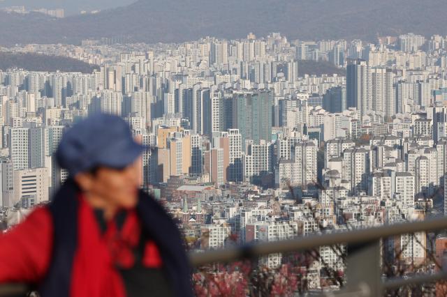 서울 남산에서 바라본 아파트 단지 사진연합뉴스