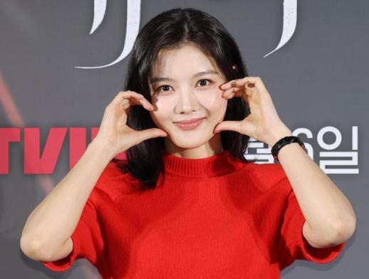 金裕贞凭《亲爱的X》登TV-OTT话题榜首