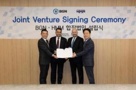 South Koreas HMM to create joint venture with UAE firm to re-enter LNG market