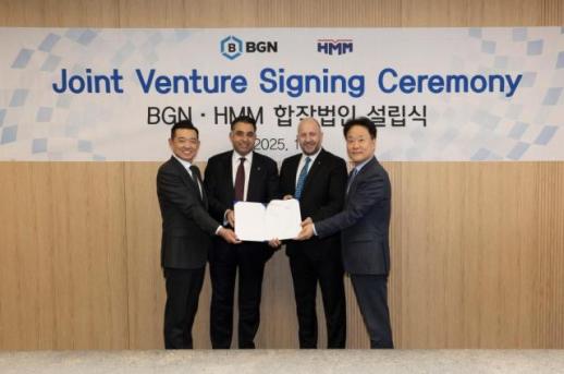 South Koreas HMM to create joint venture with UAE firm to re-enter LNG market