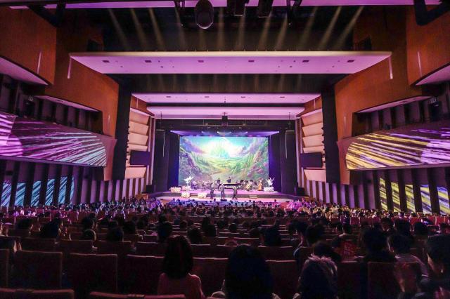 리모델링 후 공연