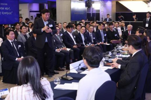 서정진 셀트리온 회장 美공장 인수 후 6.6만ℓ 증설…무관세 기업 절차 밟을 것