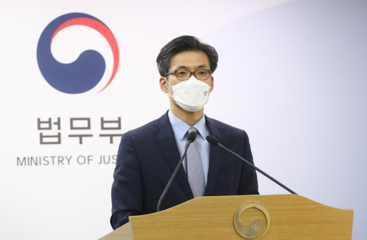 박철우 중앙지검장 전진 배치…정면 돌파 vs 내부 반발