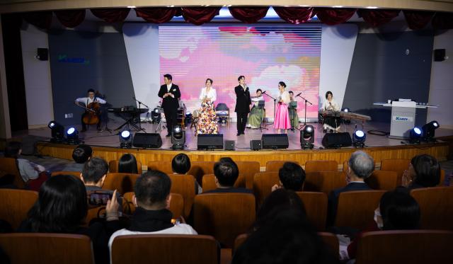 대구경북경제자유구역청은 신서첨단의료지구 입주기업 종사자들을 위한 ‘대구경북경제자유구역청과 함께하는 찾아가는 음악 콘서트’를 개최했다 사진대경경자청