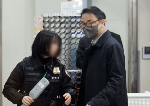 김건희 오빠 김진우 영장심사, 2시간 40분 만에 종료