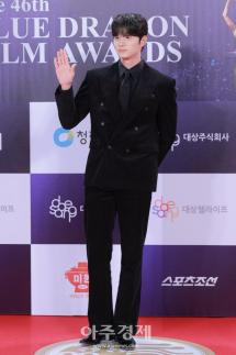 [포토] 청룡영화상 레드카펫 밟는 김재원