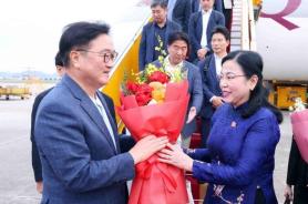 Chủ tịch Quốc hội Hàn Quốc đến Hà Nội…Bắt đầu thăm chính thức Việt Nam