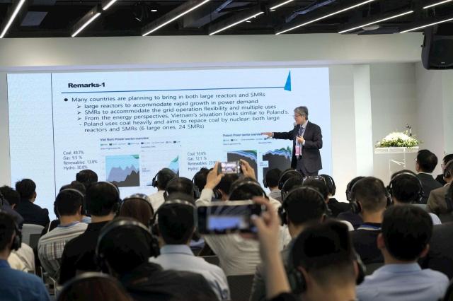 Hội thảo Phát triển năng lượng hạt nhân và lò phản ứng hạt nhân module nhỏ SMR tại Việt Nam thu hút nhiều chuyên gia doanh nghiệp tới tham dự ẢnhMarkettimes