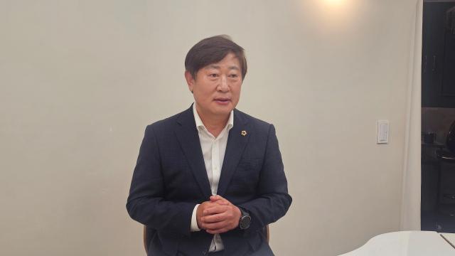 부산광역시의회 건설교통위원회 이복조 의원사진박연진 기자