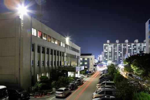 광주 아파트서 불…여중생 새 휴대폰 안 사줘서 방화