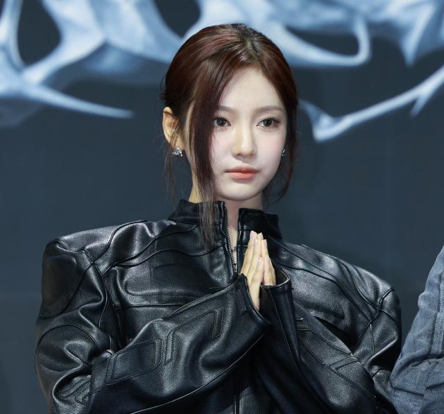 걸그룹 에스파aespa 멤버 닝닝이 27일 오후 서울 용산구 블루스퀘어에서 열린 에스파 첫 정규 앨범 Armageddon아마겟돈 발매 기념 쇼케이스에 참석해 포즈를 취하고 있다 20240527사진유대길 기자 dbeorlf123ajunewscom