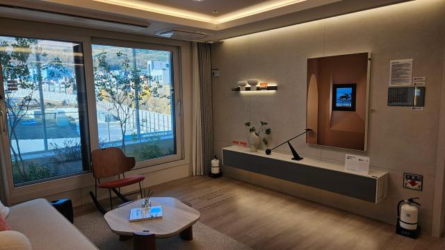 안양자이 헤리티온 전용면적 59㎡ 거실 모습 사진백소희 기자