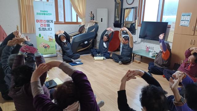 전라남도는 도민의 건강수명 연장과 지역 간 의료격차 해소를 위해 통합건강증진사업 만성질환 예방관리 치매·정신건강 증진 도서 지역 의료서비스 강화 등 예방 중심의 건강관리 정책을 강화하고 있다사진전남도