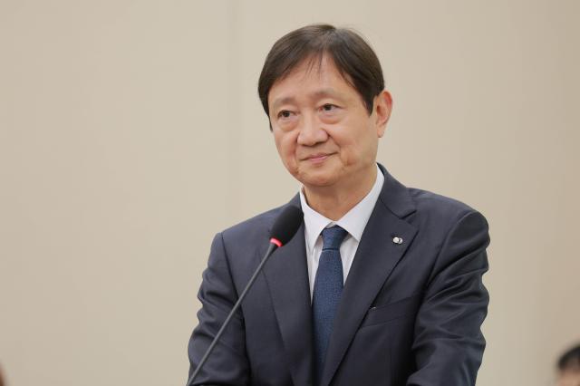 이찬진 금융감독원장이 21일 오후 서울 여의도 국회 정무위원회에서 열린 금융감독원 등에 대한 국정감사에서 의원 질의에 답변하고 있다 20251021사진유대길 기자 dbeorlf123ajunewscom