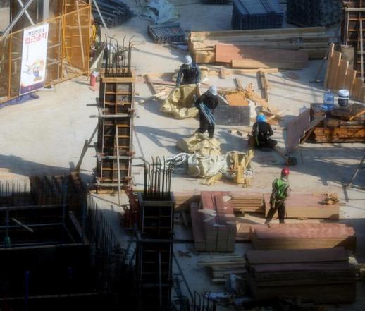 [출구 없는 건설업계] 고비용 덫에 갇힌 K건설…침체 짙어지며 회복 신호 실종