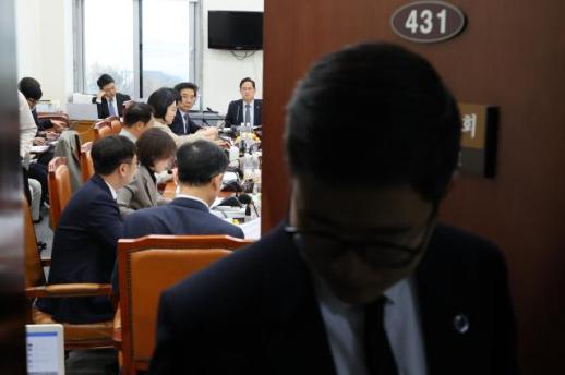 조세소위, 배당소득 분리과세 논의…최고세율 25% 인하 공감대