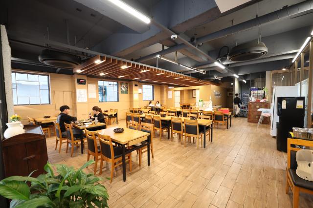 11월 13일 전라도 광주의 떡갈비 가게